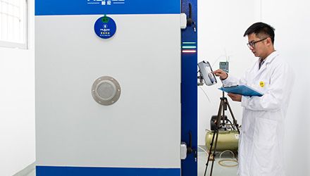 Многофункциональный контейнер для выброса ВОК с объемом 1 кубометр